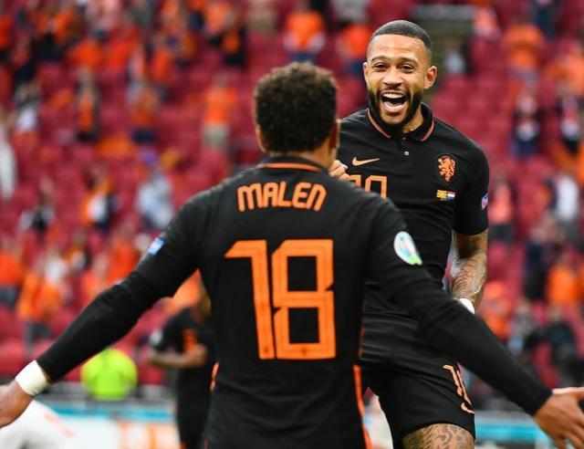 不同队友搭 不同队友搭