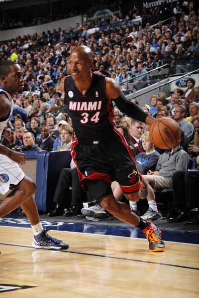 他在休战近 他在休战近