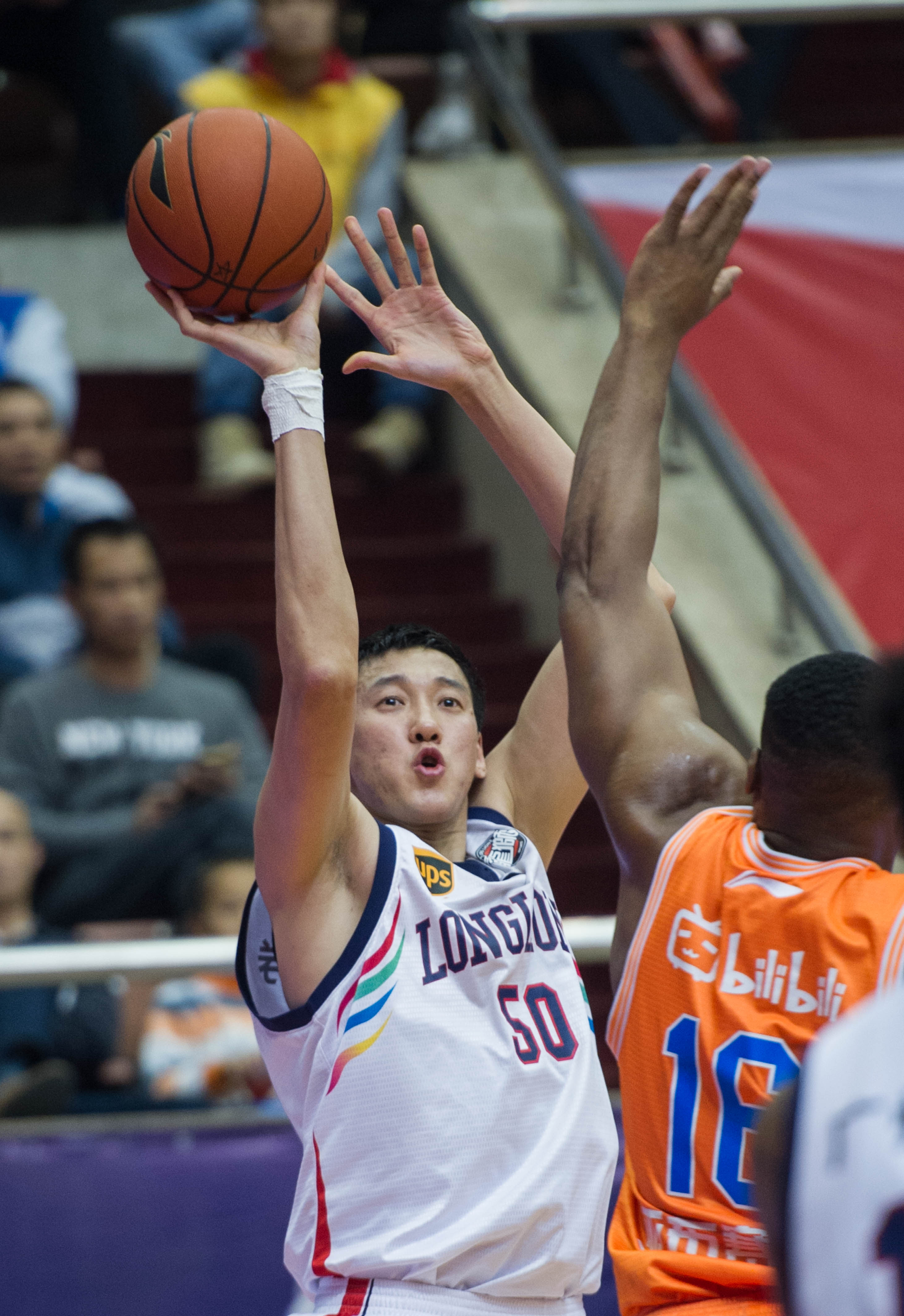 转为绕背牵 转为绕背牵